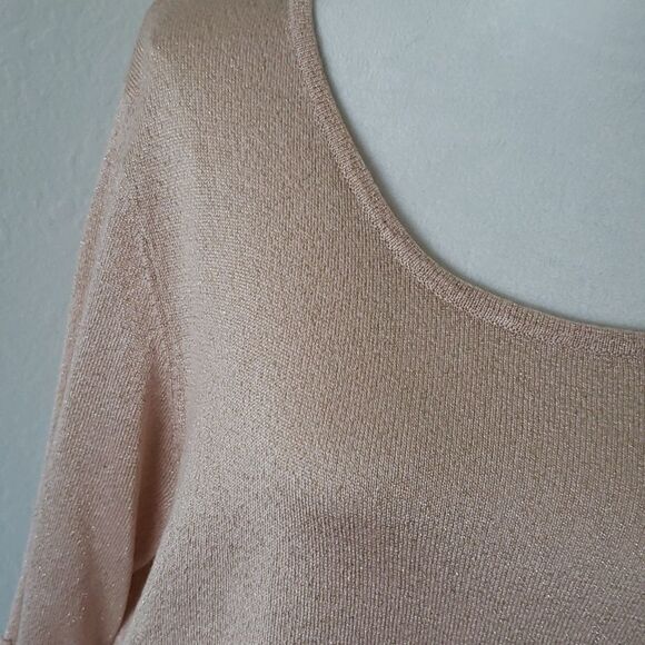 Calvin Klein Top   - Picture 2 of 16